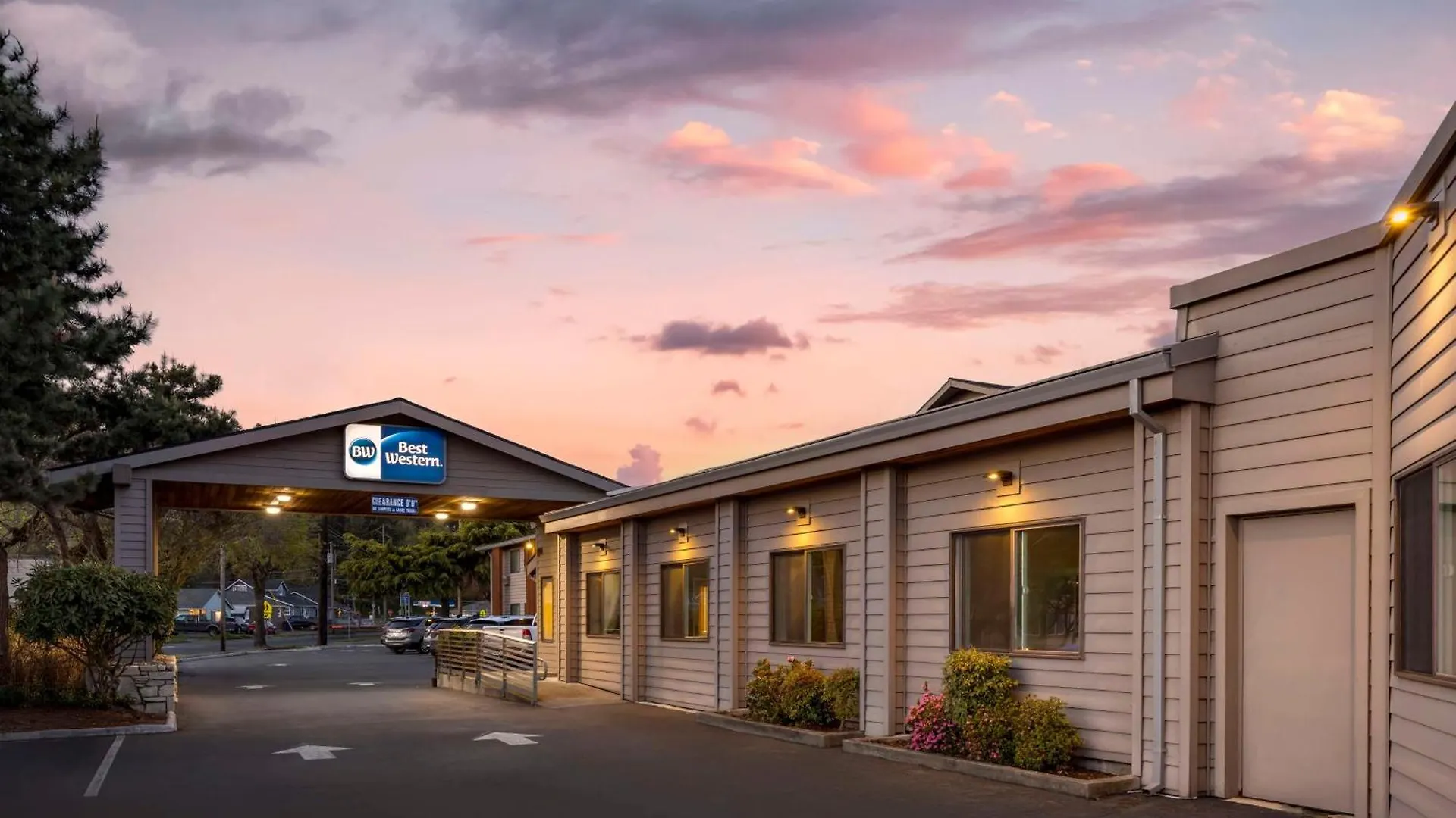 Staying in the Pacific Northwest: 15 Best Western Hotels Compared