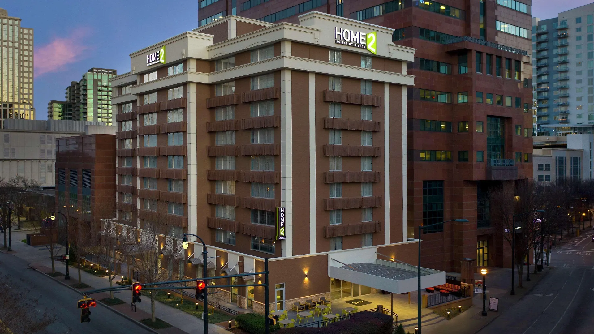 8 Business Hotels in Midtown Atlanta for Work Travel