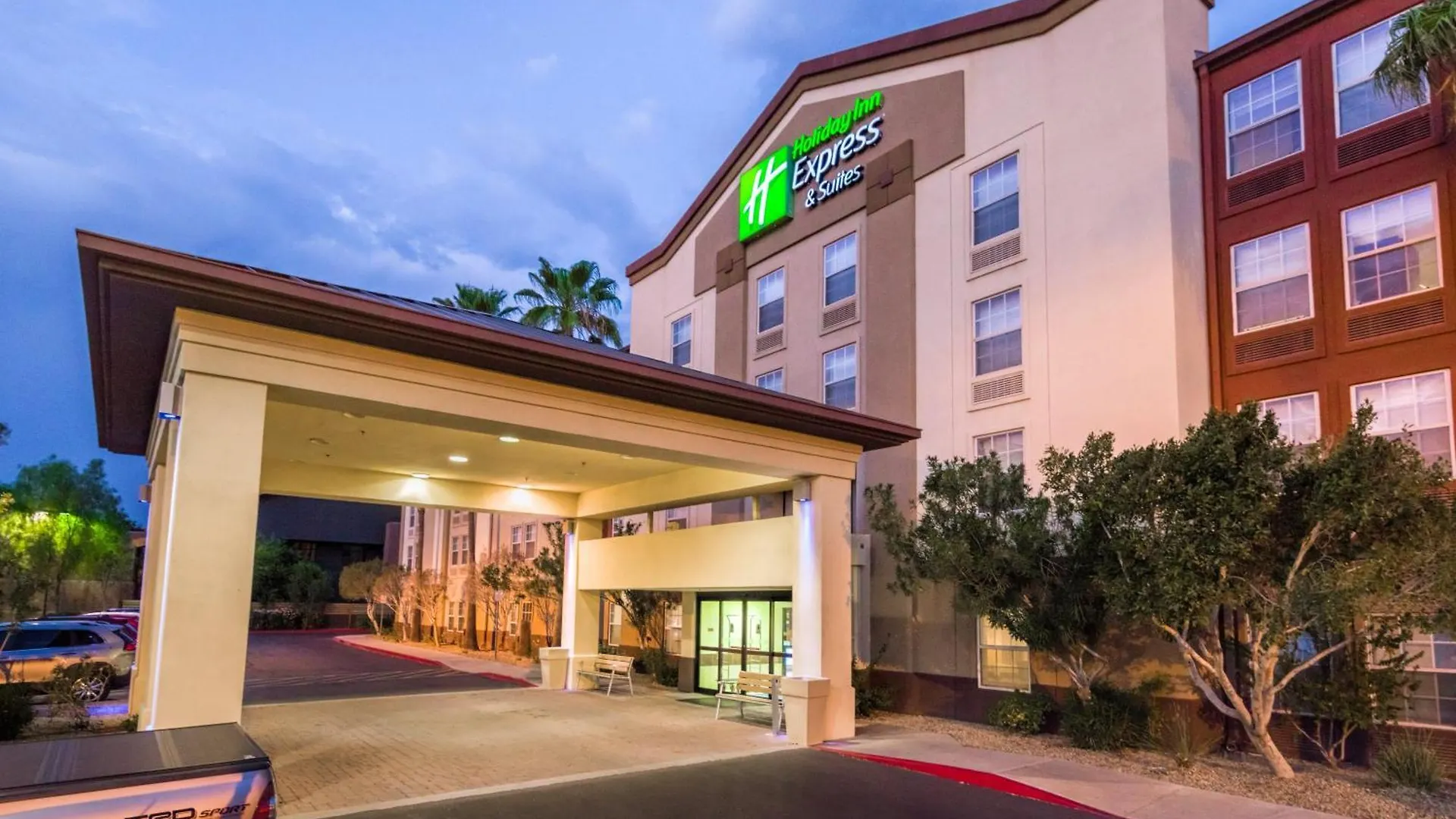 4 Top-Rated Budget Hotels in South Mountain, Phoenix