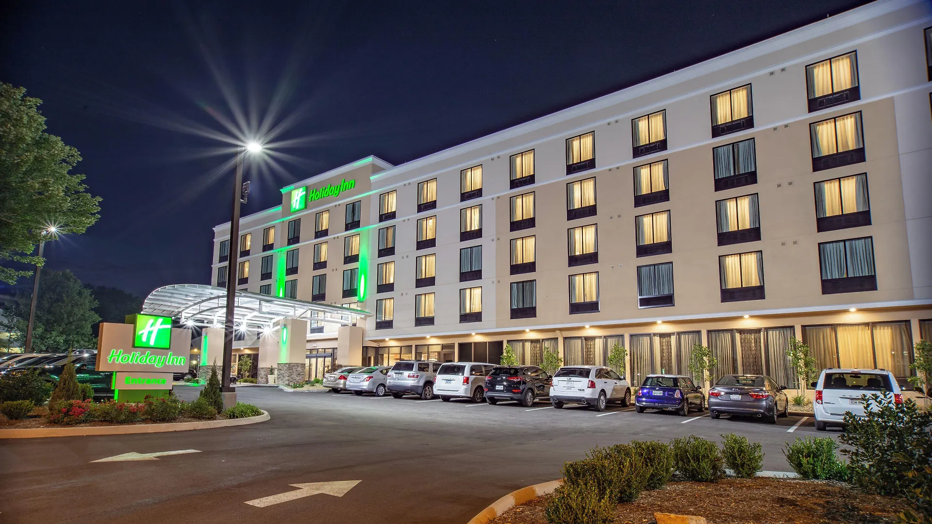 5 Hotels Near Confederate Memorial Hall Worth Booking Now