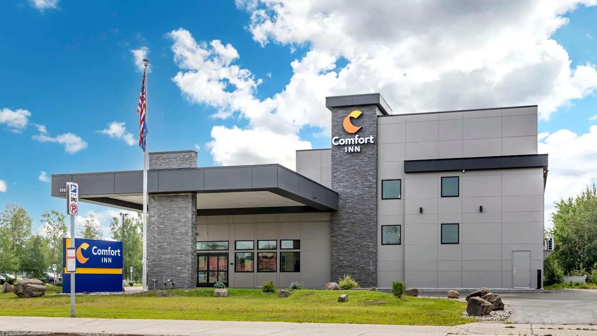 Where to Stay in Fairbanks: 4 Best 3-Star Hotels