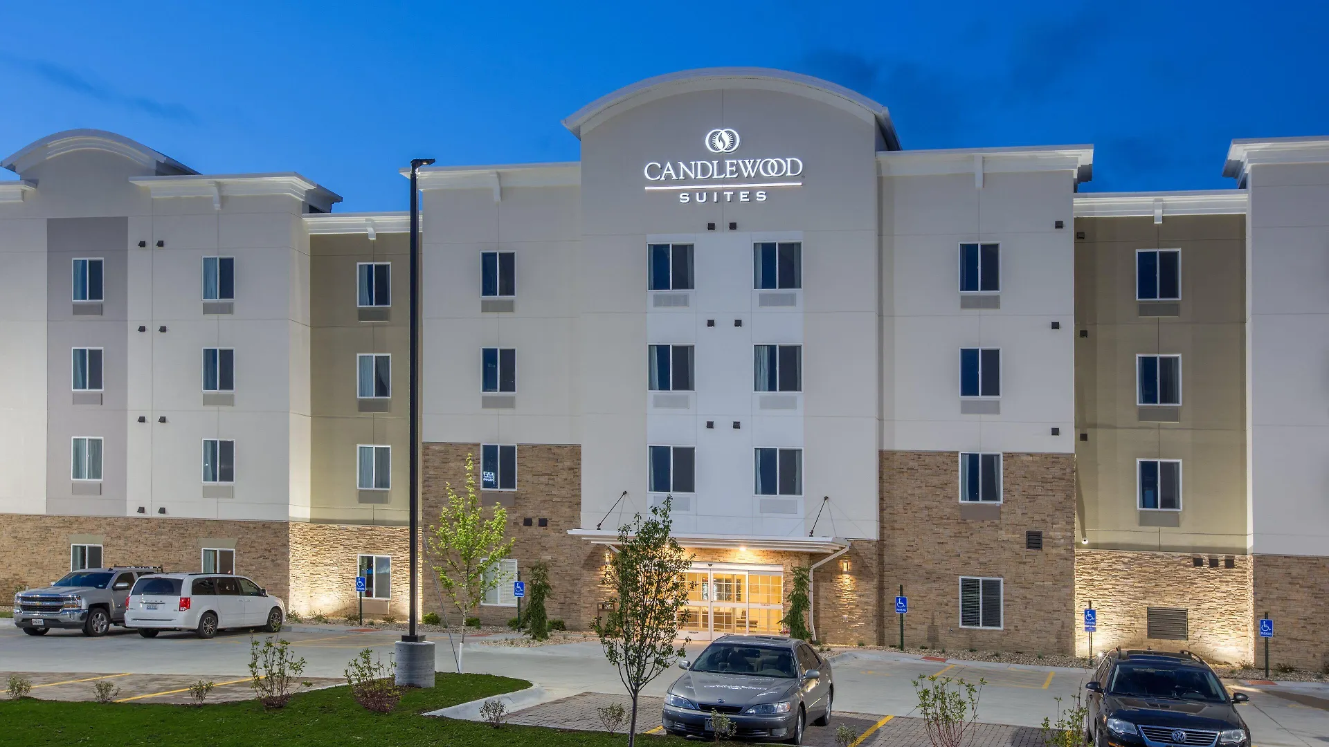 6 Hotels In Nebraska That Deserve Your Attention