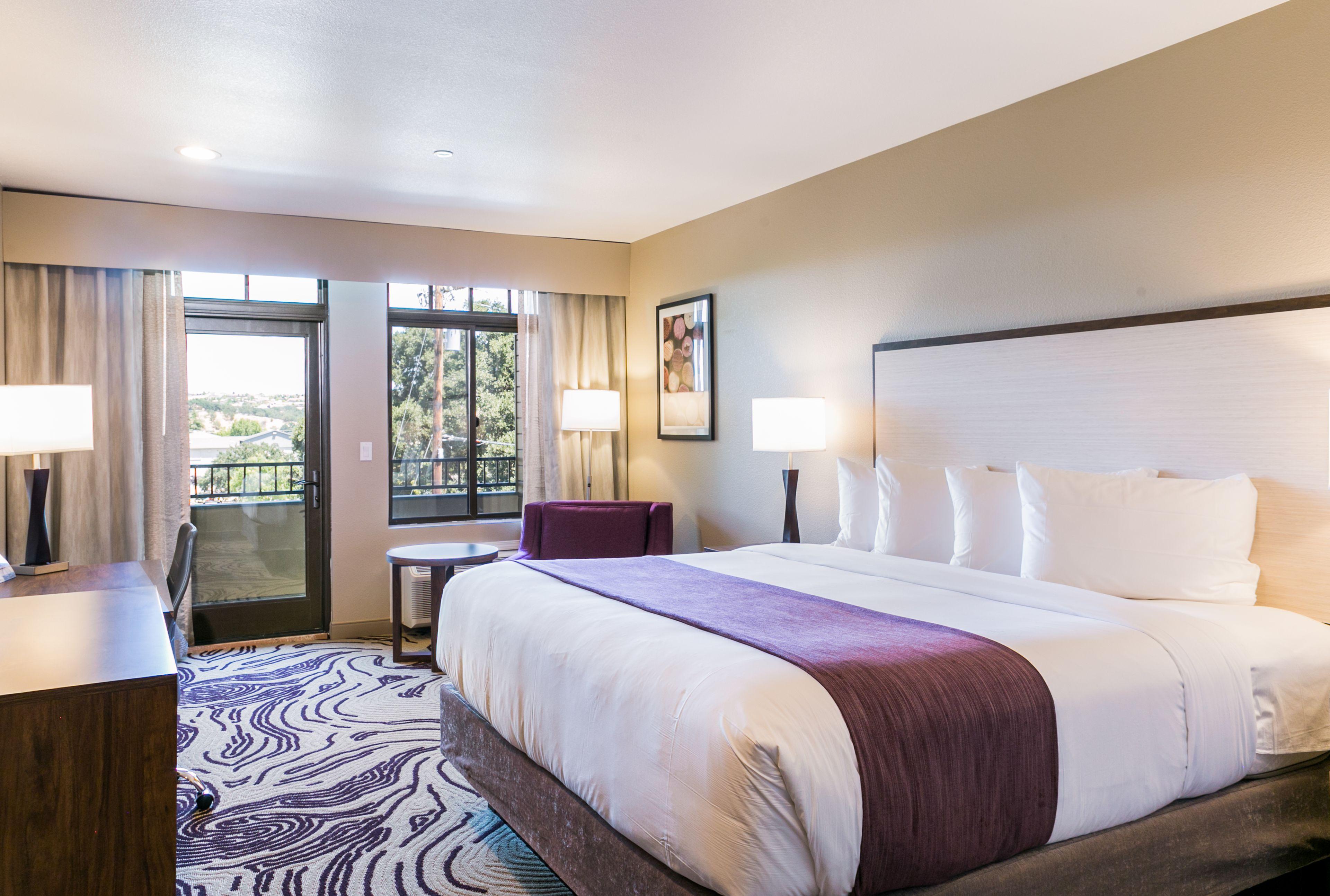 7 Smart 3-Star Hotels Near Paso Robles Event Center