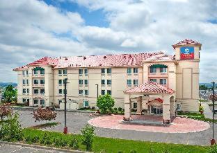 4 Smart Design Hotels Near Rocky Mountain College Worth Booking
