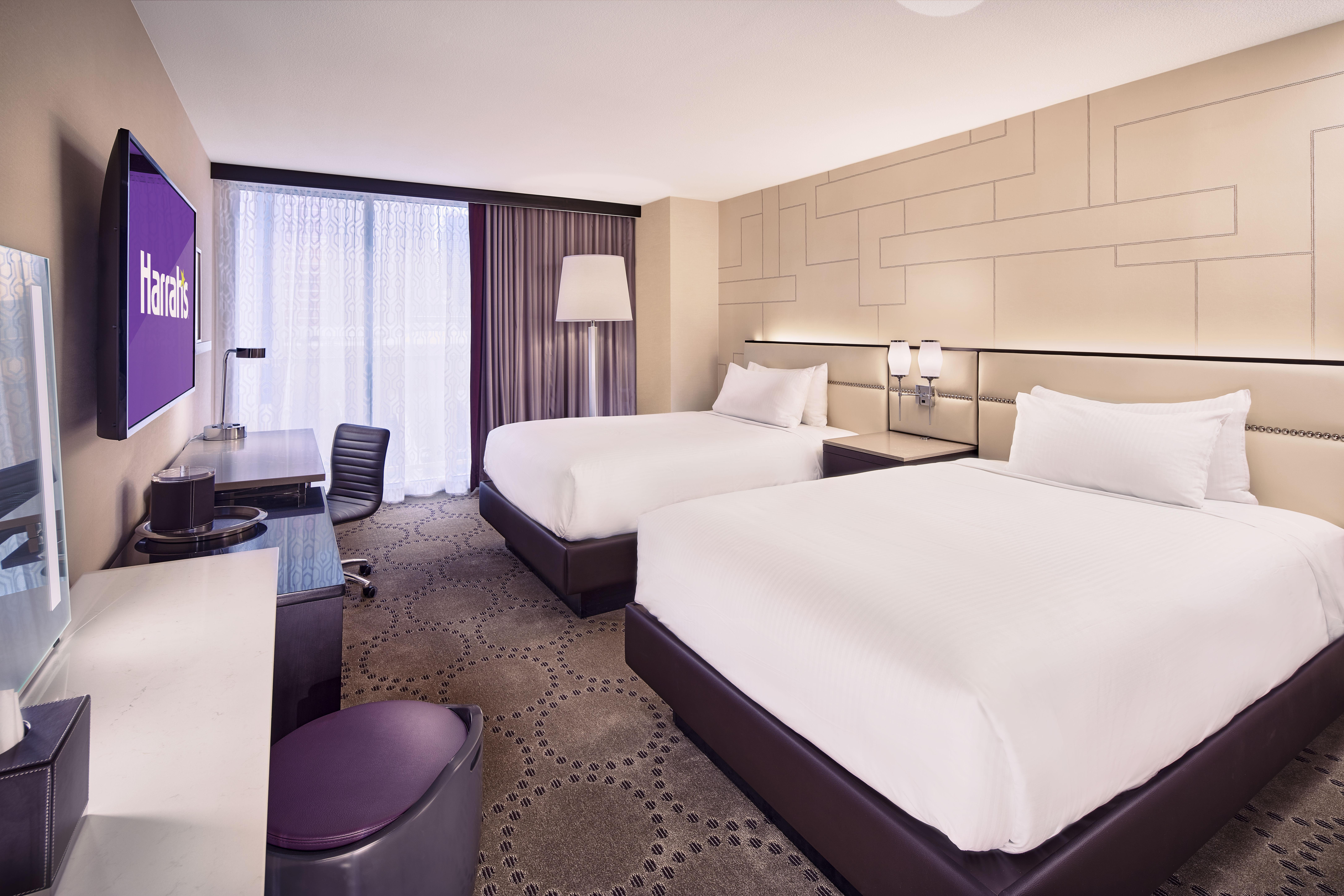 5 Caesars Entertainment Hotels on the Las Vegas Strip Worth Booking